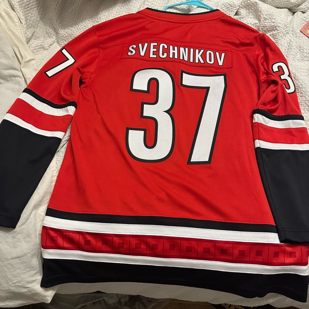 Fanatics Red Svechnikov #37 Hockey Jersey